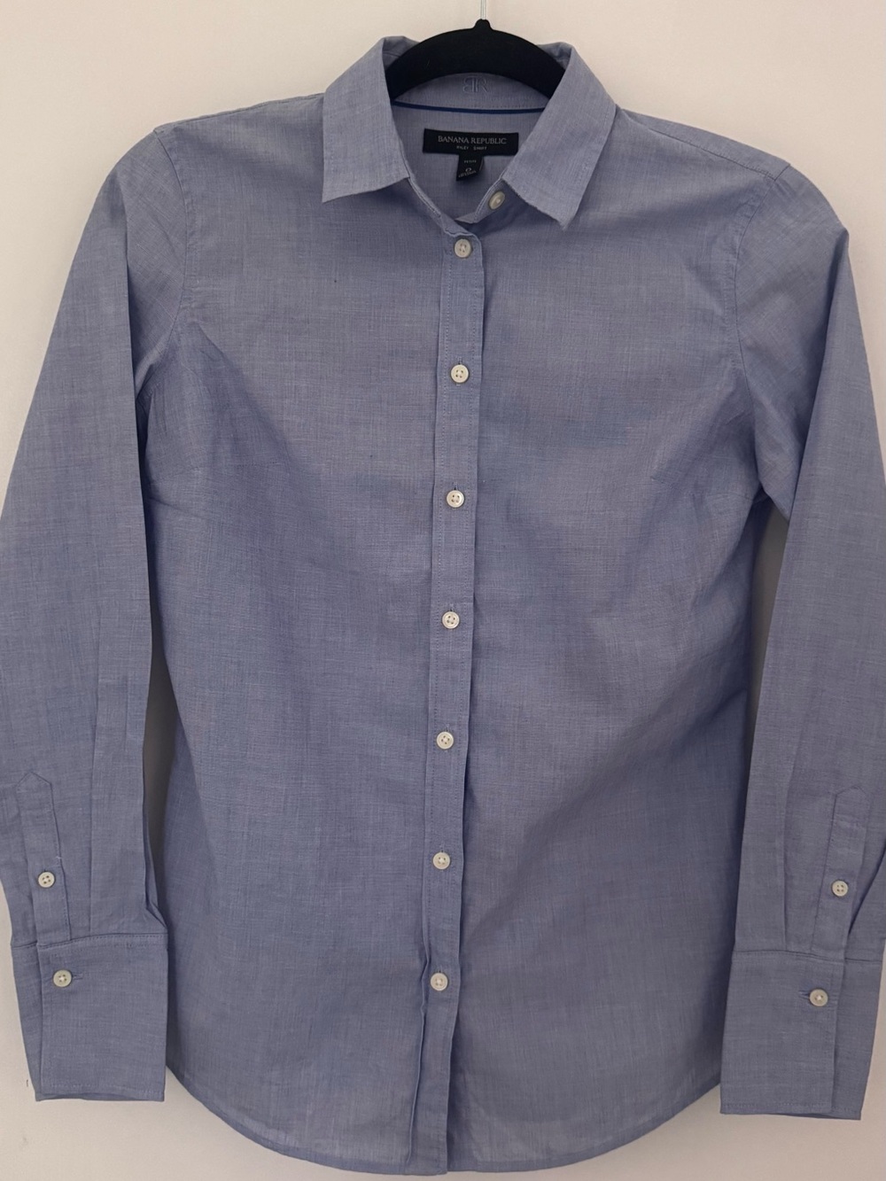 Banana Republic Light Blue Button-Up Shirt Petite 0 - Picture 3 of 10